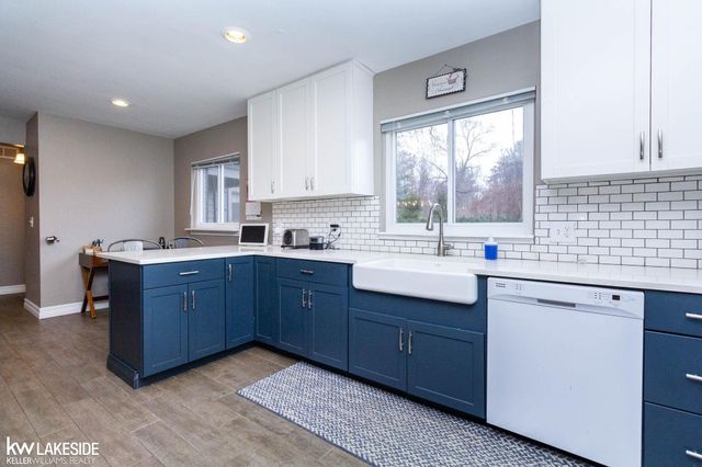 32921 Wing Lake Road, Franklin, MI 48025