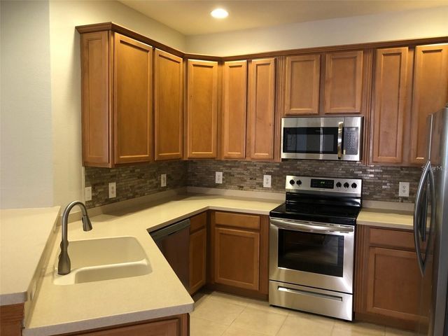 140 SHELL FALLS DRIVE, Apollo Beach, FL 33572
