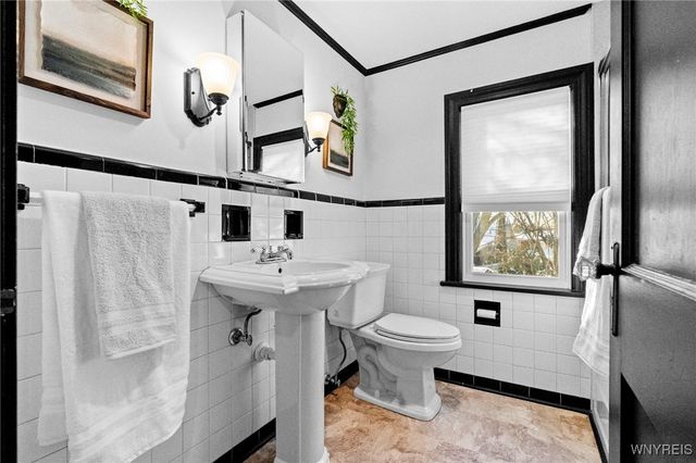 1436 Eggert Road, Amherst, NY 14226