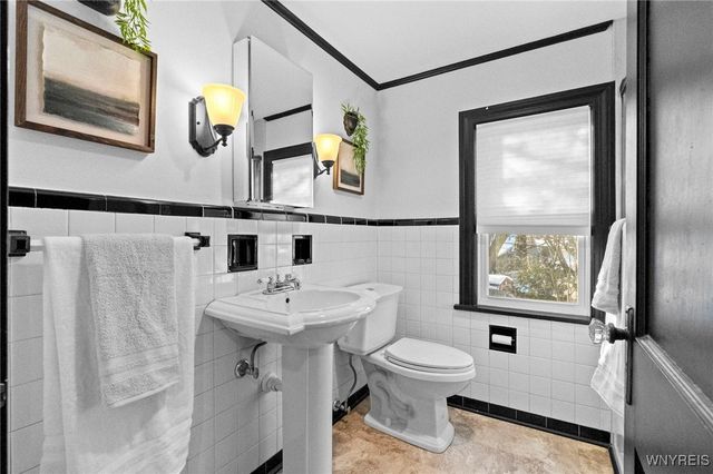 1436 Eggert Road, Amherst, NY 14226