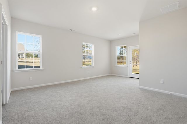 709 Hadley Place, Enoree, SC 29335