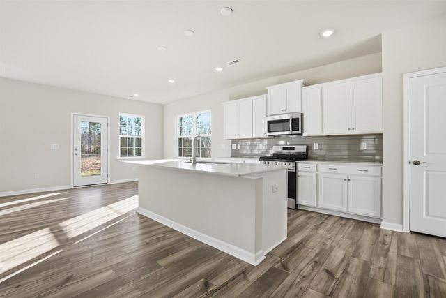 709 Hadley Place, Enoree, SC 29335