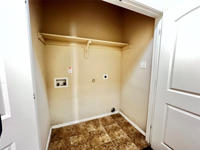 1430 Ravenwood Lane, Mansfield, TX 76063
