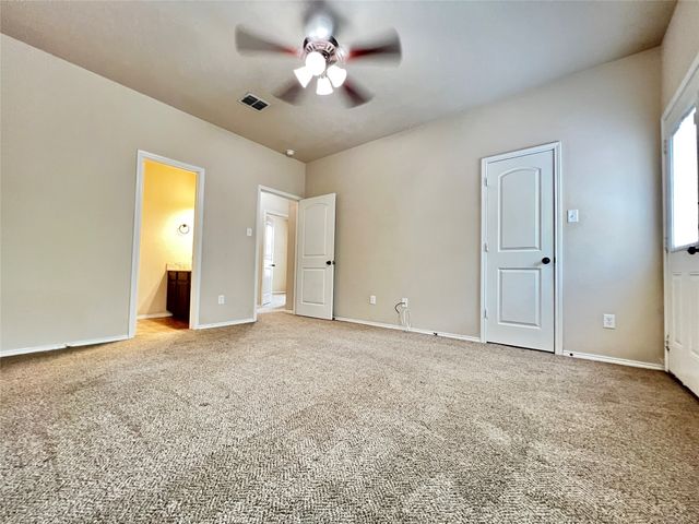 1430 Ravenwood Lane, Mansfield, TX 76063