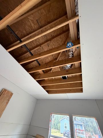 2125 Gill St., Beaumont, TX 77703