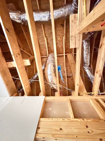 2125 Gill St., Beaumont, TX 77703