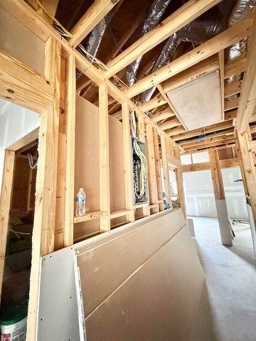 2125 Gill St., Beaumont, TX 77703