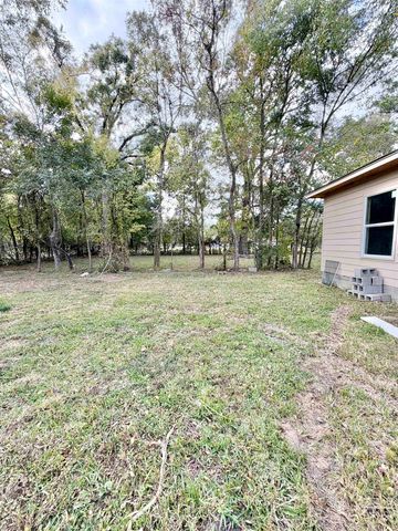 2125 Gill St., Beaumont, TX 77703