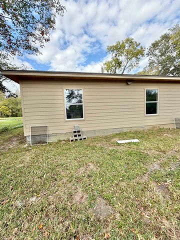 2125 Gill St., Beaumont, TX 77703