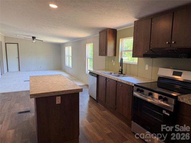 1962 Norman Parker Road, Lawndale, NC 28090