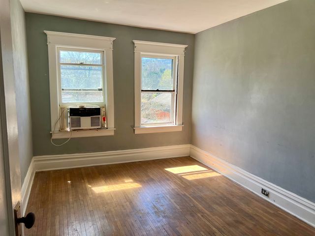 1021 11th Avenue, Huntington, WV 25701