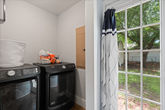 229 College, Italy, TX 76651