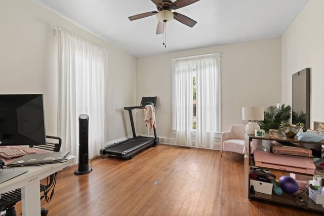 229 College, Italy, TX 76651