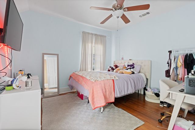 229 College, Italy, TX 76651