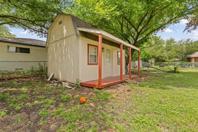 229 College, Italy, TX 76651
