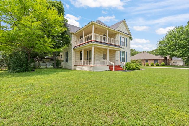 229 College, Italy, TX 76651