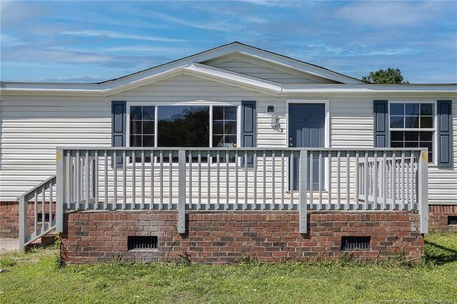 757 Precision Court, Hope Mills, NC 28348
