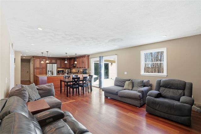 244 Beechwood Drive, Cranston, RI 02921