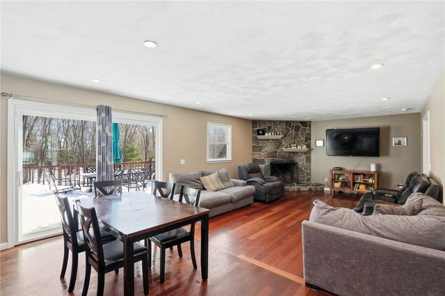 244 Beechwood Drive, Cranston, RI 02921