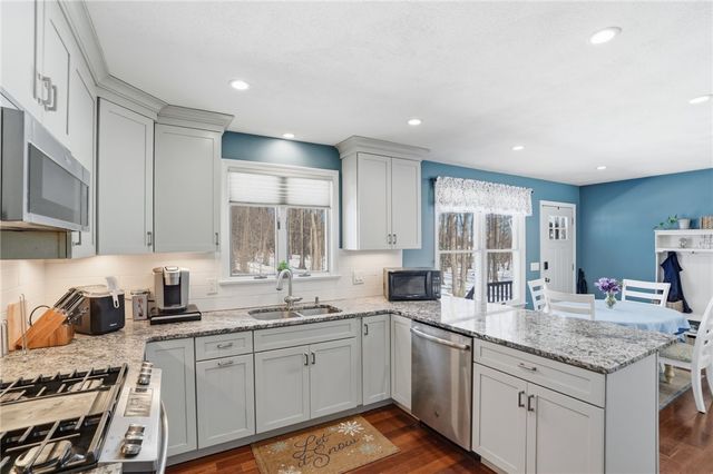 244 Beechwood Drive, Cranston, RI 02921