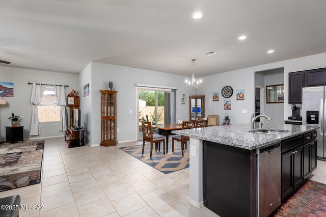 6839 S Portugal Avenue, Tucson, AZ 85757