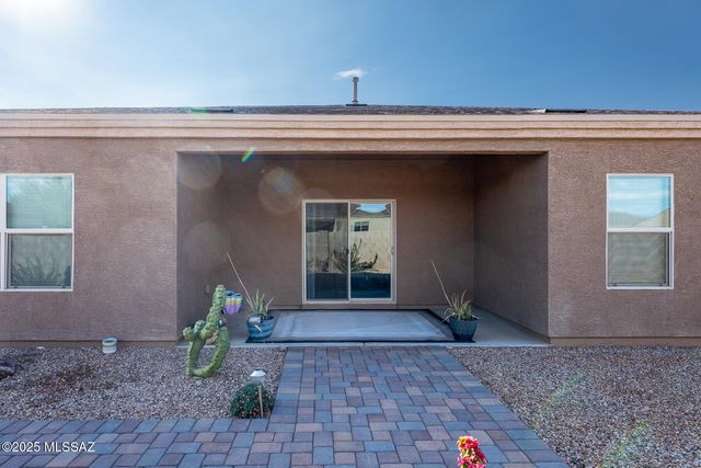 6839 S Portugal Avenue, Tucson, AZ 85757