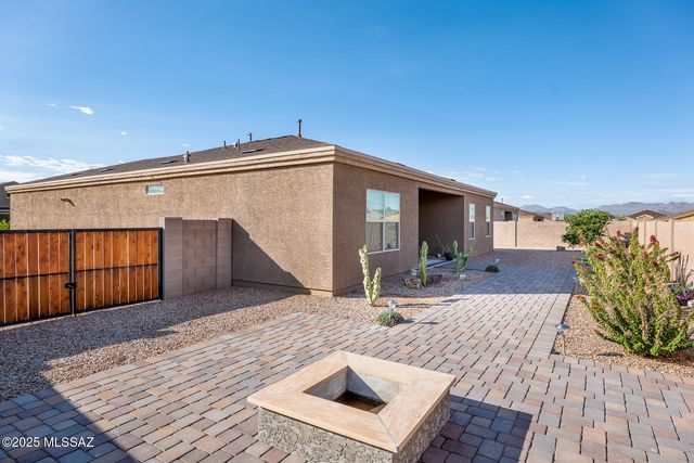 6839 S Portugal Avenue, Tucson, AZ 85757