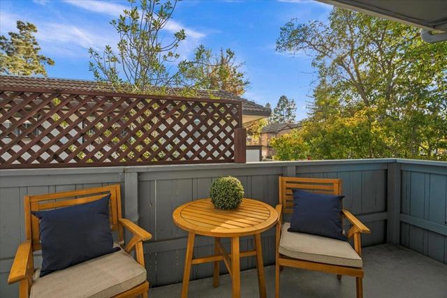 480 Lassen Street 6, Los Altos, CA 94022