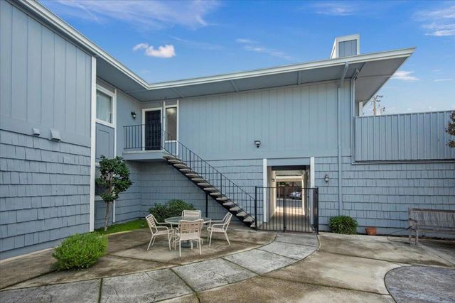 480 Lassen Street 6, Los Altos, CA 94022