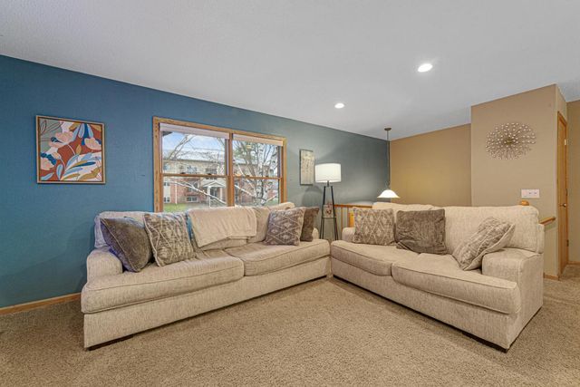 1401 Autumn Drive, Faribault, MN 55021