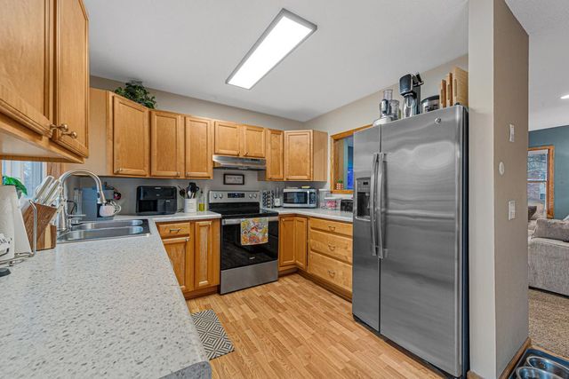 1401 Autumn Drive, Faribault, MN 55021