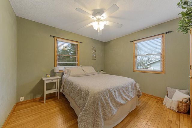 1401 Autumn Drive, Faribault, MN 55021
