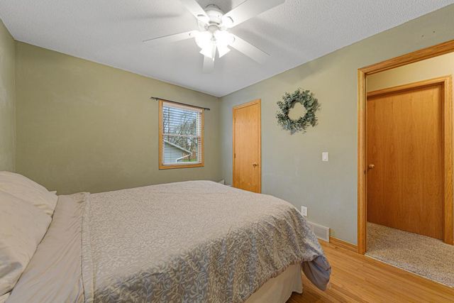 1401 Autumn Drive, Faribault, MN 55021