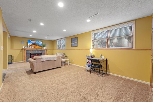 1401 Autumn Drive, Faribault, MN 55021