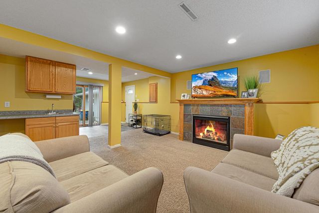 1401 Autumn Drive, Faribault, MN 55021