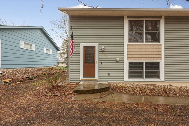 1401 Autumn Drive, Faribault, MN 55021
