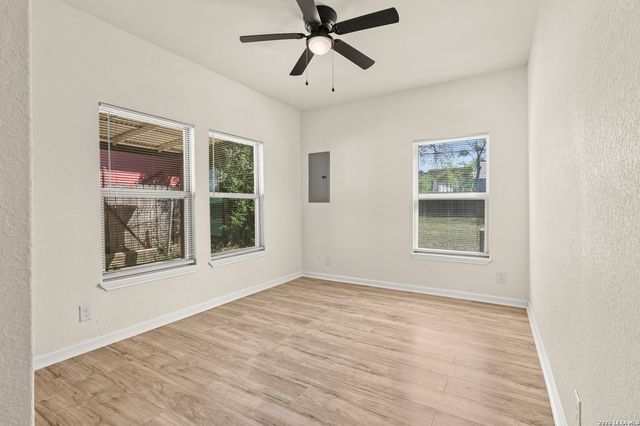 738 avant, San Antonio, TX 78210