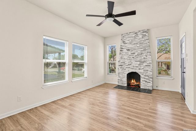 738 avant, San Antonio, TX 78210