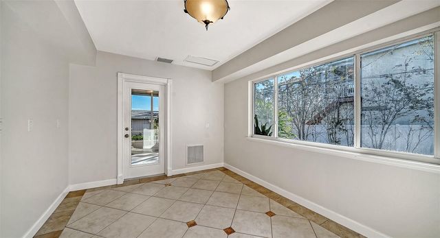 2452 WHIPPOORWILL CIRCLE, Sarasota, FL 34231