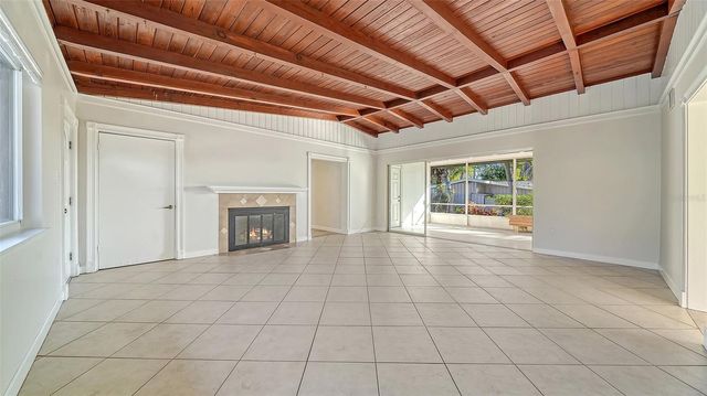 2452 WHIPPOORWILL CIRCLE, Sarasota, FL 34231