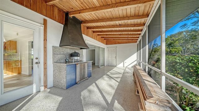 2452 WHIPPOORWILL CIRCLE, Sarasota, FL 34231