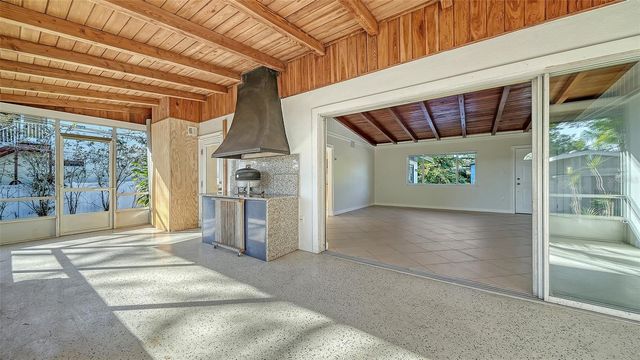 2452 WHIPPOORWILL CIRCLE, Sarasota, FL 34231