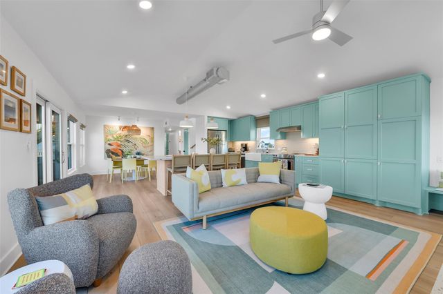 3913 11 Mile Road, Galveston, TX 77554