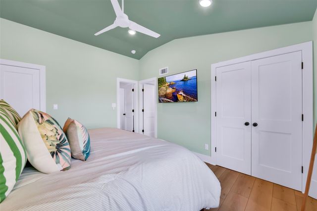 3913 11 Mile Road, Galveston, TX 77554