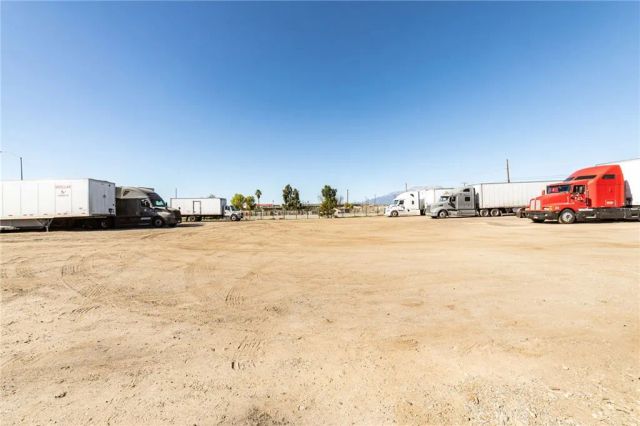 2241 W HIGHLAND AVE, San Bernardino, CA 92407