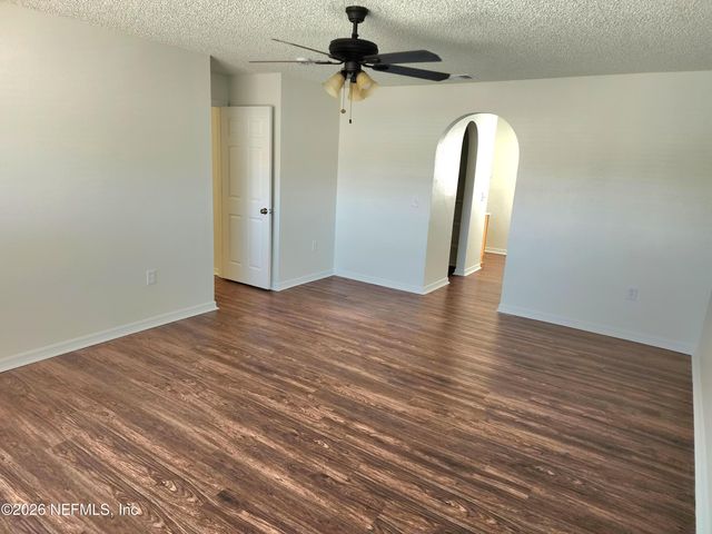 7147 HIGH BLUFF Road, Jacksonville, FL 32244