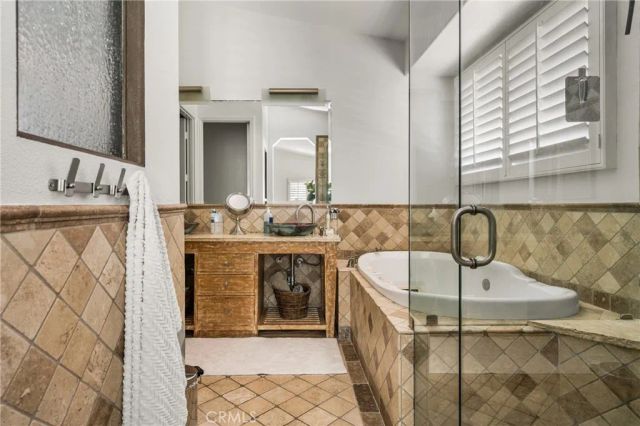 2281 Orchard Drive, Newport Beach, CA 92660