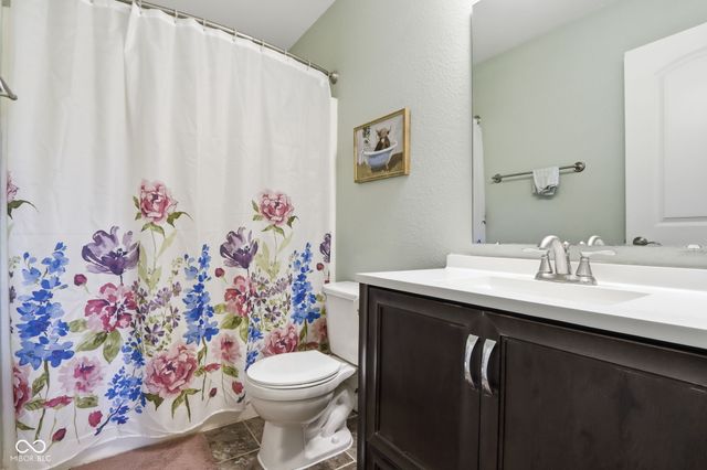 18052 Sanibel Circle, Westfield, IN 46062