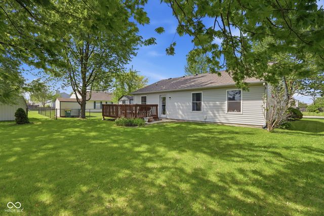 18052 Sanibel Circle, Westfield, IN 46062
