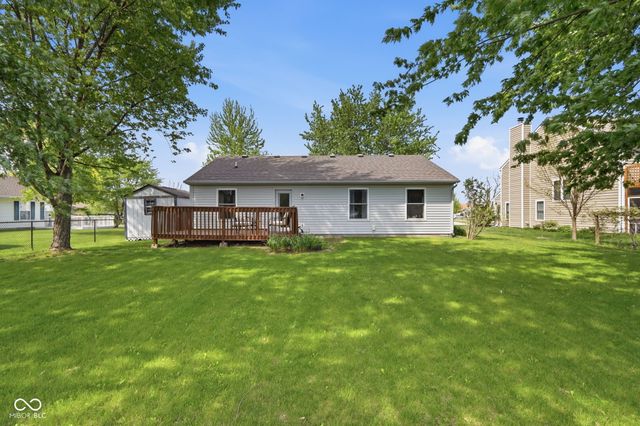 18052 Sanibel Circle, Westfield, IN 46062